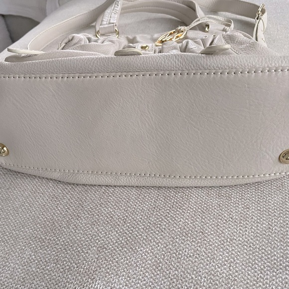 Michael Kors bag - Picture 2 of 16